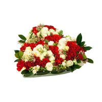 Цветы в форме сердца в подарок любимой на день Святого Валентина